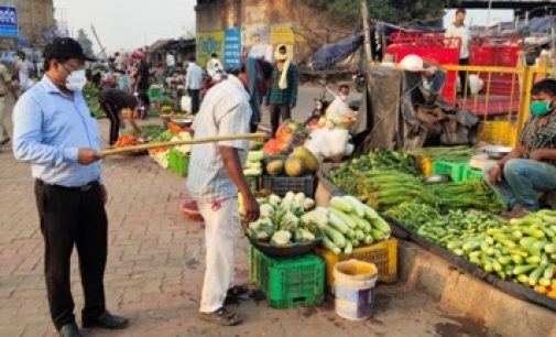 People struggle as prices of vegetables, grains shoot through roof in mandis