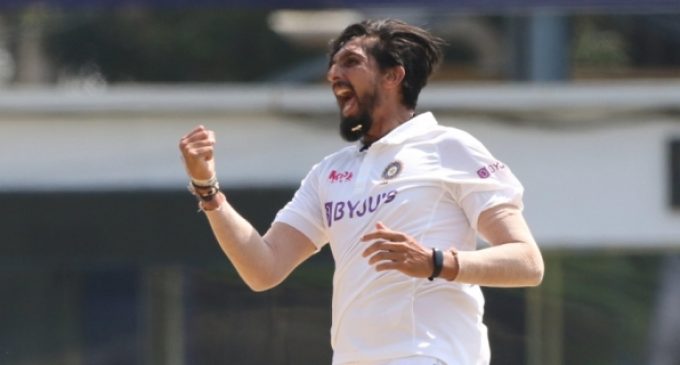 Pacer Ishant Sharma becomes third Indian pacer to take 300 Test wickets