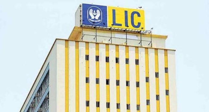 Govt invites bids from merchant bankers, legal advisors for LIC IPO