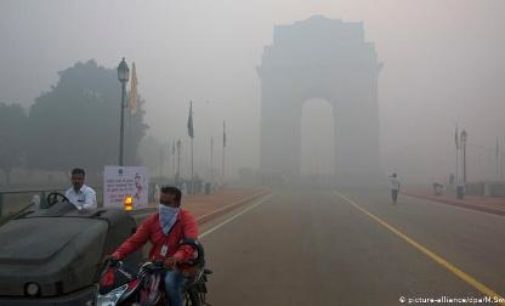 Delhi’s air quality worsens, AQI dips to ‘hazardous’ category in this area