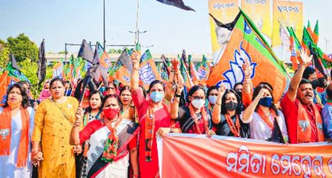 BJP holds massive protest rally in Bhubaneswar to protest Naveen’s Kalahandi visit