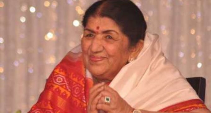 Lata Mangeshkar continues to be under observation: doctor