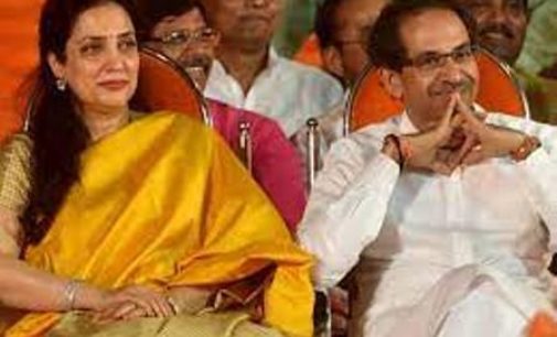 Uddhav’s wife Rashmi steps into Maha talks, contacts wives of rebels to convince them to return
