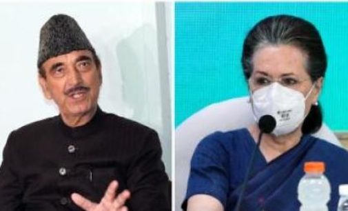 Sonia appoints Ghulam Nabi Azad as J&K Congress campaign chief, he quits