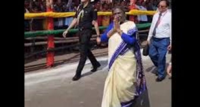 President Murmu walks 2 km in Odisha’s Puri, offers prayers at Jagannath temple