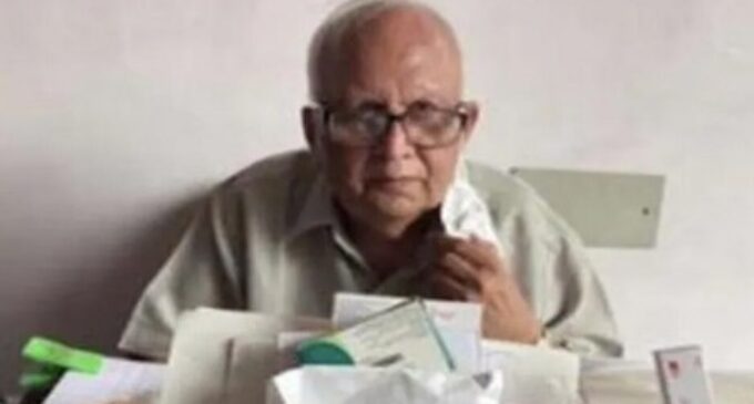 MP: Jabalpur doctor who treats people for just Rs 20 conferred with Padma Shri
