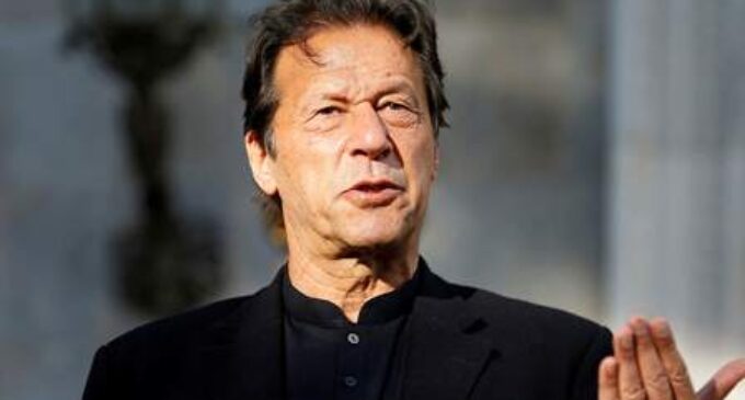 Pakistan police attempt to arrest former PM Imran Khan