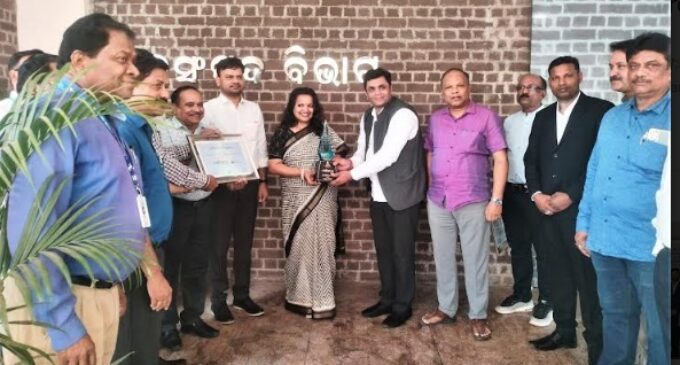 <strong>Glory for Odisha: OLIC bags ‘Water Digest Water Awards 2022-23’ for best Community Lift Irrigation Project of the year</strong>