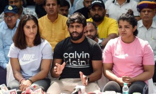 Wrestlers resume government duty but refuse to withdraw protest against Brij Bhushan