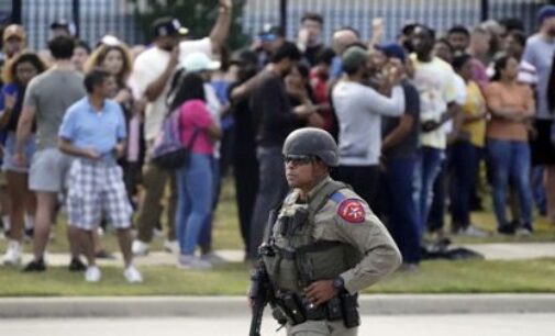 8 killed after gunman goes on rampage in Texas mall, suspect shot dead by cops