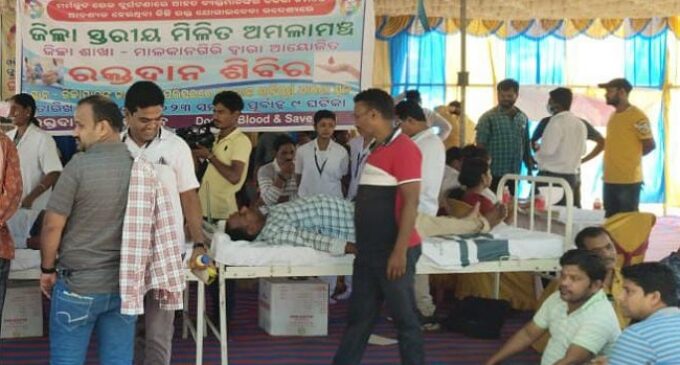 District-Level Joint Amala Sangha Protest Camp in Front of Collectorate, Malkangiri, Organizes Blood Donation Drive for Balasore Train Accident Victims