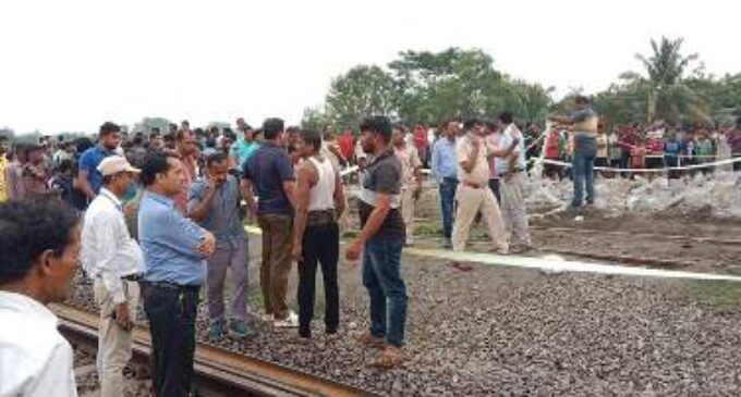 Six workers killed after being run over by an engineless train at Jajpur Road Railway Station