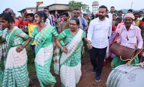 Sukinda MLA and minister Pritiranjan Ghadei were present On this occasion of Tribal day and dance with Tribal at Danagadi in Jaipur district