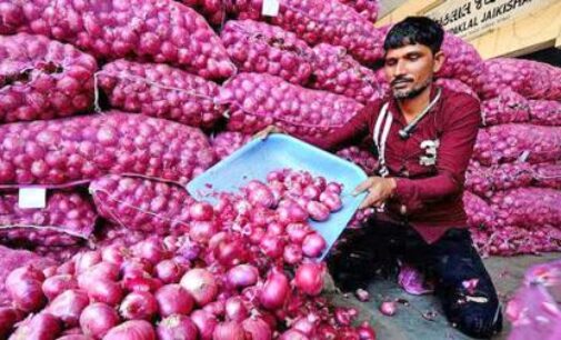 Now, soaring  prices of onions burn a hole in common man’s pockets in Andhra