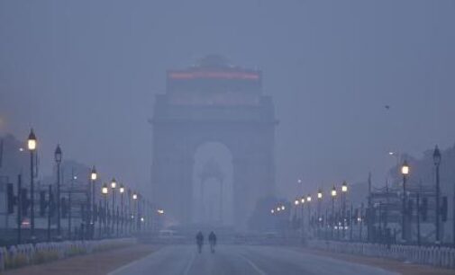 Delhi records this winter’s coldest morning at 3.5°C, zero visibility in capital