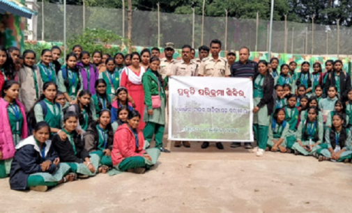 Noble Mission by Balangir Forest Division: Students taken on exposure trip