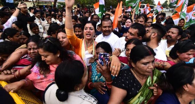 Odisha: Congress women activists clash with police during protest rally