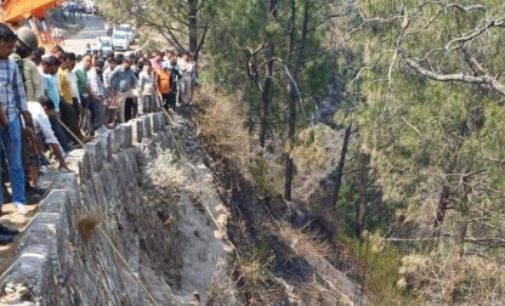At least 15 killed, many injured in Jammu & Kashmir bus accident