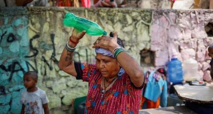 54 dead as heatwave bakes parts of India, duststorm likely in Delhi today