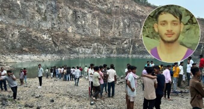 Jharkhand teen attempts 100-foot jump into water for Instagram reel, dies