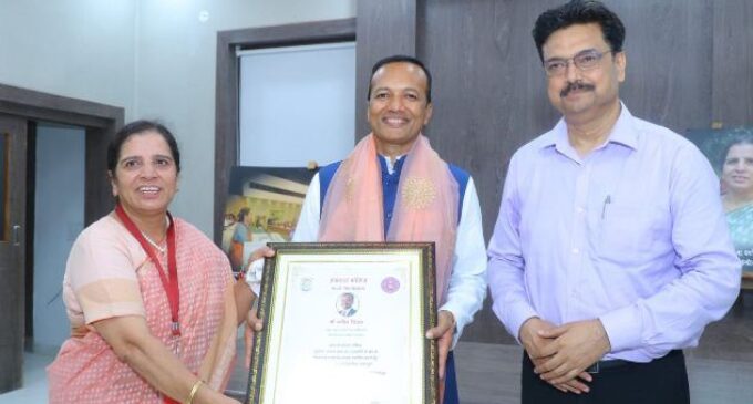 Kurukshetra MP Naveen Jindal Receives Mahatma Hansraj Gaurav Award