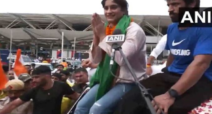 Vinesh Phogat in tears after hero’s welcome in Delhi, says ‘fight not over yet’