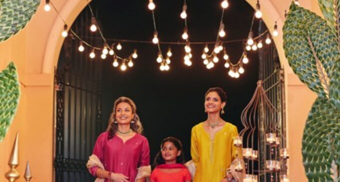 This DurgaPujo, Adorn Yourself and Your Home with Fabindia’s Latest Collection