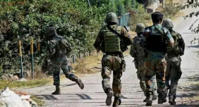 Twin encounters in Srinagar, Anantnag; two militants killed, two CRPF jawans, policemen injured