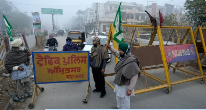 Punjab bandh: Farmers block roads at many places, traffic hit on Patiala-Chandigarh NH                                                                                                                         