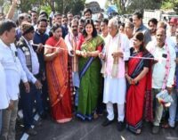 ସାଂସଦ ଅପରାଜିତା ଷଡ଼ଙ୍ଗୀଙ୍କ ଦ୍ବାରା ହଂସପାଳ ଫ୍ଲାଏ ଓଭର ବ୍ରିଜ ଉଦଘାଟିତ, ବିଳମ୍ବ ଲାଗି ବିଜେଡି ସରକାର ଓ ଠିକାଦାରଙ୍କୁ ଦାୟୀ କଲେ