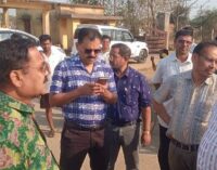 ପଲସାଗୋରା ଧାନ କ୍ରୟ କେନ୍ଦ୍ର ପରିଦର୍ଶନ କଲେ ଜିଲ୍ଲାପାଳ ଓ ବରିଷ୍ଠ ଅଧିକାରୀ