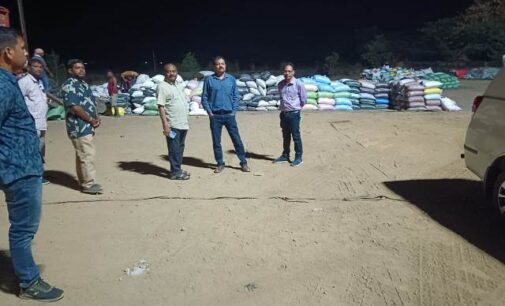 କଣ୍ଟାମାଳ ବ୍ଲକ୍ ଅନ୍ତର୍ଗତ ବିଭିନ୍ନ ଧାନ କ୍ରୟ ମଣ୍ଡି ପରିଦର୍ଶନ କଲେ ଜିଲ୍ଲାପାଳ ଓ ବରିଷ୍ଠ ଅଧିକାରୀ