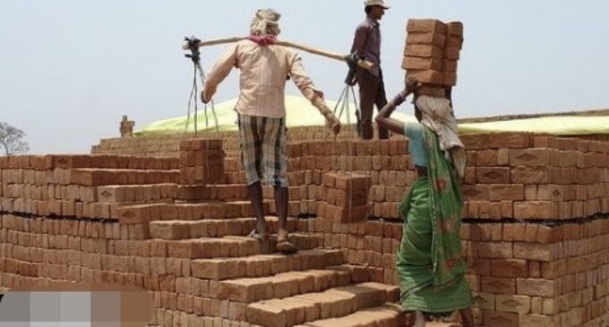 ଜଳୁଛି ଇଟାଭାଟି ବଢୁଛି ତାତି: ପ୍ରଶାସନର କଟକଣା ନାହିଁ