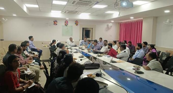 ଜିଲ୍ଲାରେ ସରକାରୀ କାର୍ଯ୍ୟାଳୟ ମାନଙ୍କରେ ଓସ୍ବାସ୍ କାର୍ଯ୍ୟକାରୀତା ସମ୍ଭନ୍ଧୀୟ ପ୍ରସ୍ତୁତି ବୈଠକ ଅନୁଷ୍ଠିତ