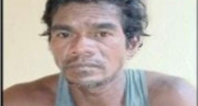 ଲାଲ୍ ବ୍ୟାନର୍ ଓ ହାତଲେଖା ପୋଷ୍ଟର୍ ଲଗାଇ ସ୍ଥିତି ଜାହିର କଲେ ମାଓବାଦୀ: ସକ୍ରିୟ ମାଓବାଦୀ ଗେଟେଡ଼ାକୁ ଉଠାଇନେଲା ପୁଲିସ