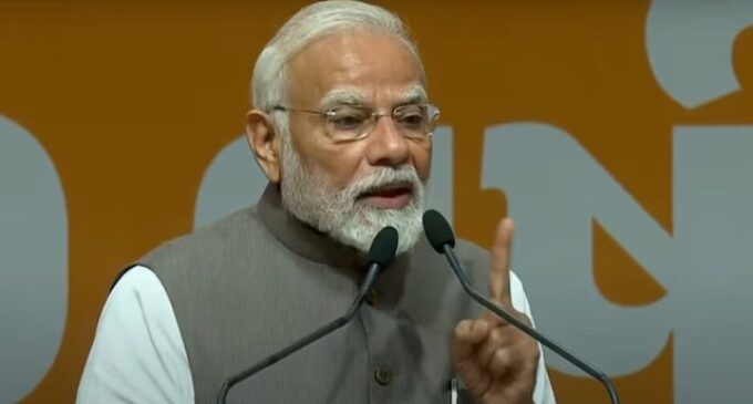 ଭୁବନେଶ୍ୱରେ ପହଞ୍ଚିଲେ ମୋଦି: ବିମାନବନ୍ଦରରେ ଭବ୍ୟ ସ୍ବାଗତ