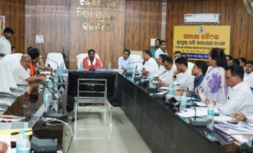 ବଲାଙ୍ଗିର ଜିଲ୍ଲାରେ ପଞ୍ଚାୟତିରାଜ ମନ୍ତ୍ରୀ ଶ୍ରୀ ରବି ନାରାୟଣ ନାଏକଙ୍କ ସମୀକ୍ଷା ବୈଠକ