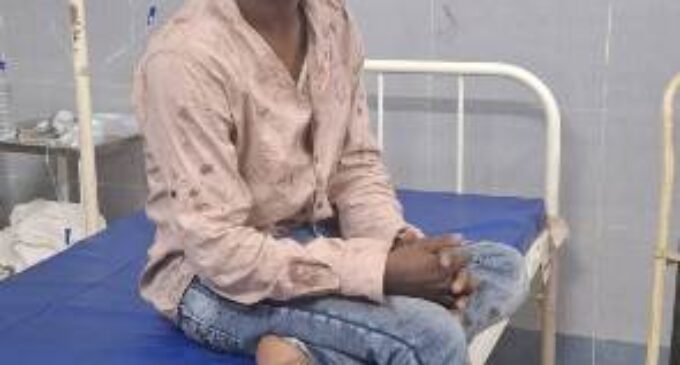 ନିର୍ବାଚନ ପରେ ଶାନ୍ତ ସୁକିନ୍ଦା ଏବେ ଅଶାନ୍ତ : ଯୁବ ବିଜେଡି କର୍ମୀଙ୍କୁ ପୋଲିସ ଉପସ୍ଥିତିରେ ମାଡ଼ ମାରି ଅପହରଣ, ୬ ଘଣ୍ଟା ପରେ ଥାନା ସମ୍ମୁଖରେ ଫୋପାଡ଼ି ଦେଲେ