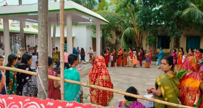 ଆଜି ହେଉଛି ସାବିତ୍ରୀ ବ୍ରତ: ସକାଳୁ ସକାଳୁ ମନ୍ଦିରରେ ଭିଡ଼