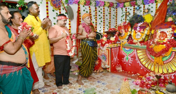 ମା ’ ପାଟ୍ଟଖଣ୍ଡା ଠାକୁରାଣୀ ଯାତ୍ରା: ନଗର ଭ୍ରମଣର ଶେଷ ଦିନରେ ବଜାର ସାହି ଆଚାର୍ଯ୍ୟ କଲୋନୀକୁ ଆଗମନ