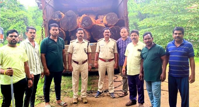 Four vehicles seized in timber smuggling crackdown in Balangir