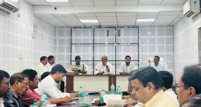 ଉତ୍ତରାଞ୍ଚଳ ରାଜସ୍ୱ ଆୟୁକ୍ତଙ୍କ ବଲାଙ୍ଗିର ଜିଲ୍ଲା ଗସ୍ତ ସରକାରଙ୍କ ଏକ ବର୍ଷ ପୂର୍ତ୍ତି କାର୍ଯ୍ୟକ୍ରମ ଓ କୃଷକ ଶକ୍ତି ସମାବେଶର କଲେ ସମୀକ୍ଷା