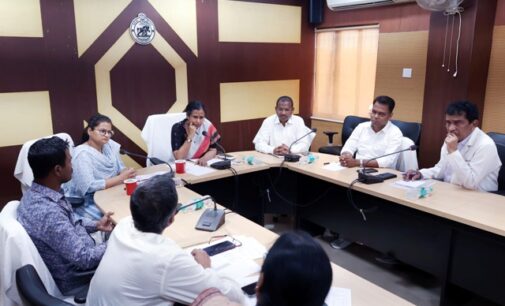 ସ୍ବାସ୍ଥ୍ୟ ବିଭାଗ ଶାସନ ସଚିବଙ୍କ ଯାଜପୁର ଗସ୍ତ ଡାଇରିଆ ରୋଗୀଙ୍କ ଚିକିତ୍ସା ସମ୍ପର୍କୀୟ ସମୀକ୍ଷା ବୈଠକ