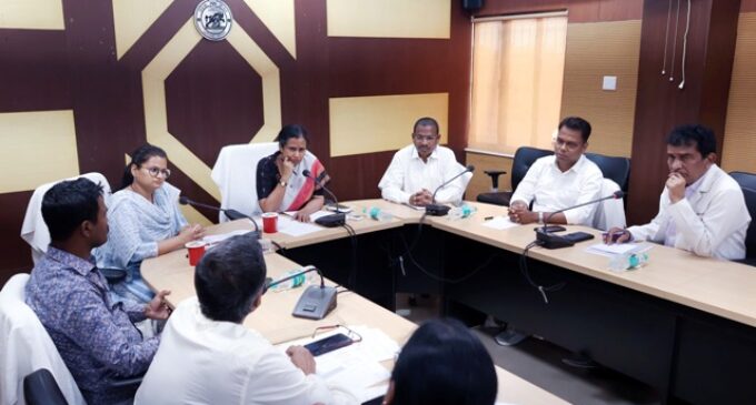 ସ୍ବାସ୍ଥ୍ୟ ବିଭାଗ ଶାସନ ସଚିବଙ୍କ ଯାଜପୁର ଗସ୍ତ ଡାଇରିଆ ରୋଗୀଙ୍କ ଚିକିତ୍ସା ସମ୍ପର୍କୀୟ ସମୀକ୍ଷା ବୈଠକ