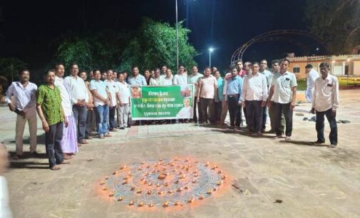 ନବୀନଙ୍କ ଆଶୁଆରୋଗ୍ୟ କାମନା କରି ଭୈରବୀ ମନ୍ଦିରରେ ପୁରୁଣାକଟକ ଅଞ୍ଚଳବାସୀଙ୍କ ପକ୍ଷରୁ ସମୂହ ଦୀପଦାନ ଓ ପୂଜାର୍ଚ୍ଚନା