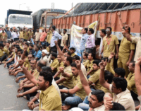 ତୃତୀୟ ଦିନରେ ପହଞ୍ଚିଲା ଓଡ଼ିଶା ଡ୍ରାଇଭର ମହାସଂଘର ଷ୍ଟିଅରିଂ ଛାଡ଼ ଆନ୍ଦୋଳନ