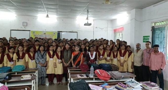 ବିଦ୍ୟାଳୟ ଓ ମହାବିଦ୍ୟାଳୟ ର ଛାତ୍ର,ଛାତ୍ରୀ ମାନଙ୍କ ପାଇଁ ଶିଶୁ ସୁରକ୍ଷା ସଚେତନତା କାର୍ଯ୍ୟକ୍ରମ ଅନୁଷ୍ଠିତ