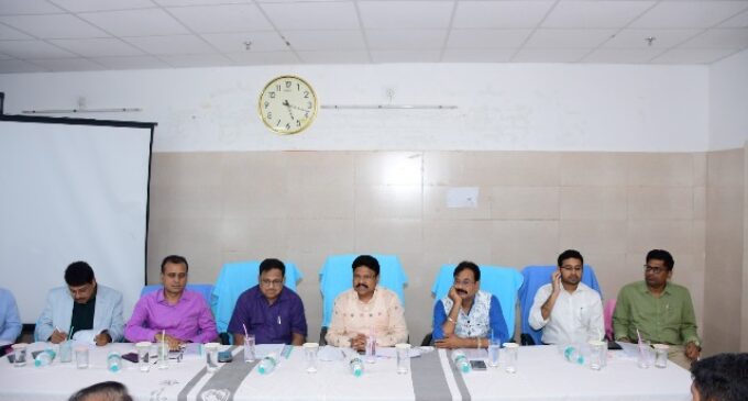 ସ୍ୱାସ୍ଥ୍ୟ ଓ ପରିବାର କଲ୍ୟାଣ ମନ୍ତ୍ରୀ ଓଡ଼ିଶା ସରକାର ଡ଼ଃ ମୁକେଶ ମହାଲିଙ୍ଗଙ୍କ ଖୋର୍ଦ୍ଧା ଜିଲ୍ଲା ଭେକ୍ଟର ବାହିତ ରୋଗ ସମୀକ୍ଷା