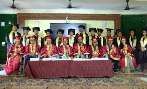 ଜେଏସ୍‌ଏମ୍ କଲେଜର ସ୍ନାତକ ଦିବସ ପାଳିତ; ଛାତ୍ର ଅର୍ଚିଷ୍ମାନ ହେଲେ ୟୁନିଭରସିଟି ଟପ୍ପର