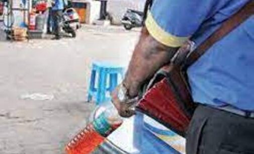 ଆକ୍ସନ ମୋଡ଼ରେ ସରକାର, ଖୋଲାରେ ପେଟ୍ରୋଲ ବିକିବା ନେଇ ଗାଇଡ଼ ଲାଇନ